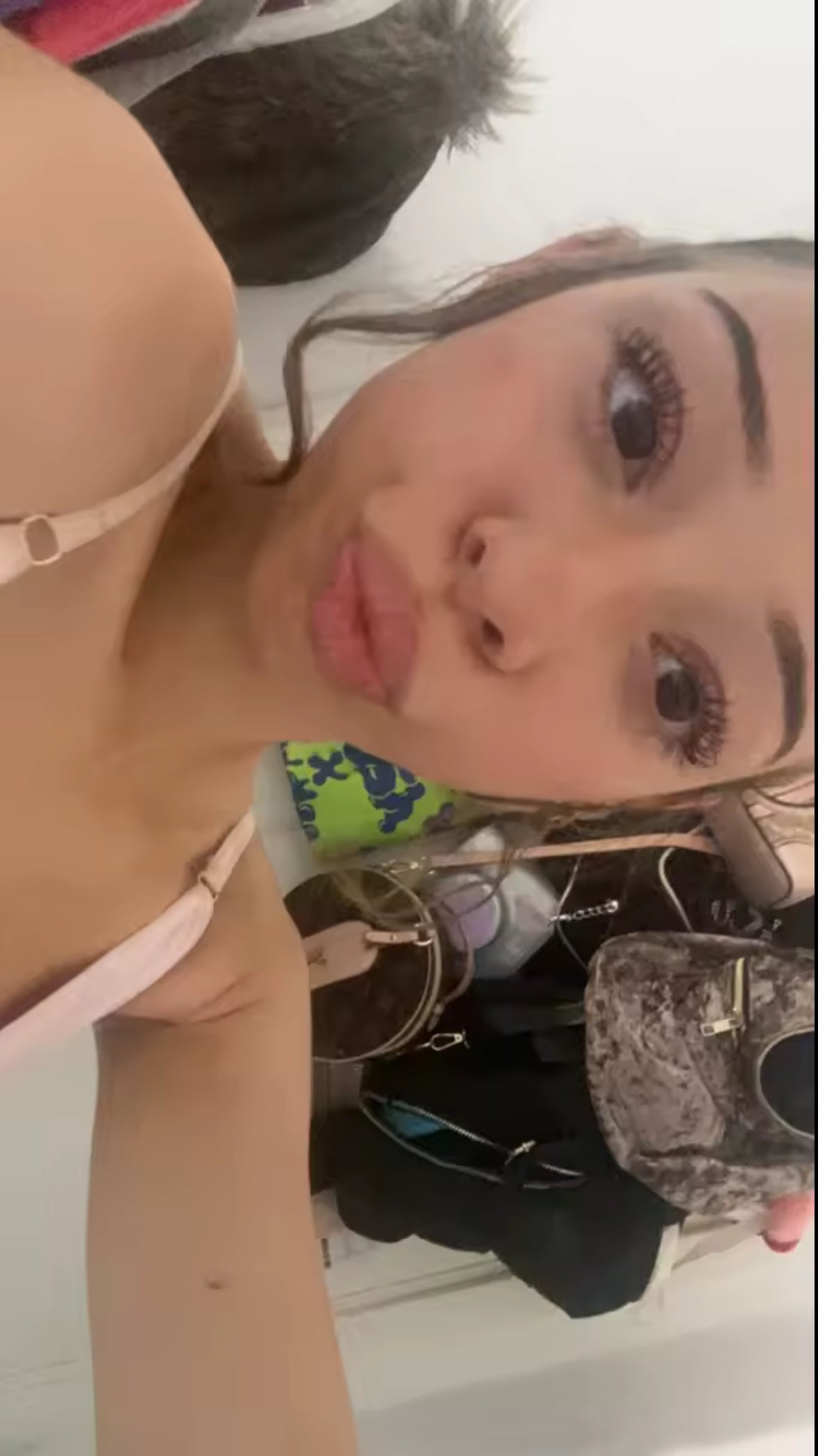 Ella.A
